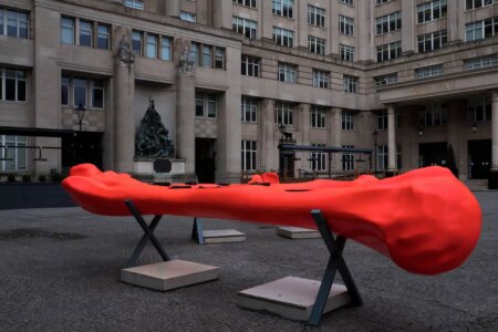 Osteoclast. Teresa Solar Abboud. Foto: @ Colin McPherson. 2021 Liverpool Biennial