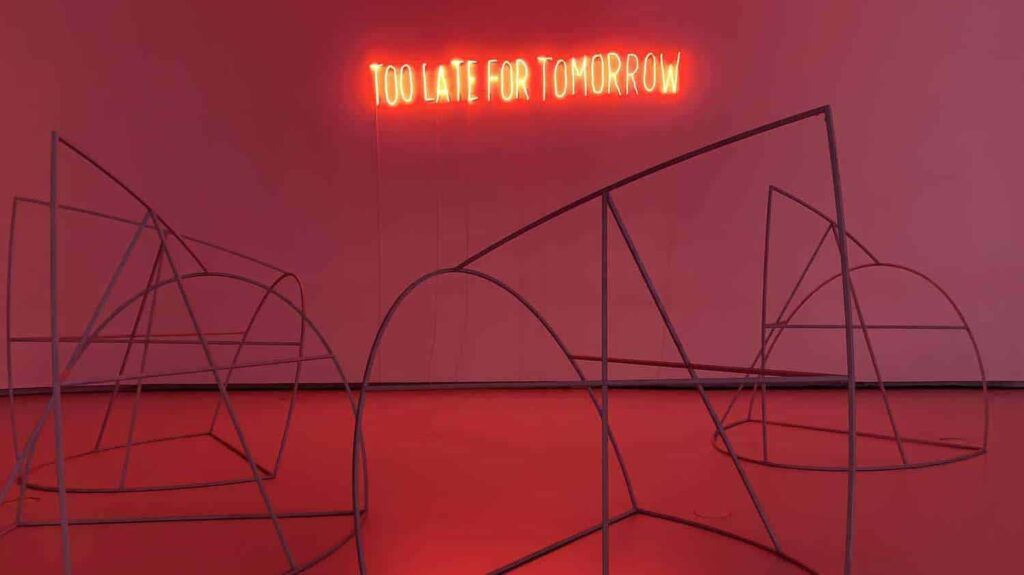 EXIST/RESIST. Retrospectiva de Didier Faustino. MAAT de Lisboa | didier6 too late for tomorrow1 2