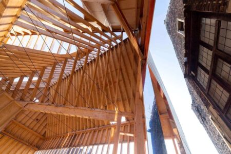 Diptych Pavilion. Pabellón de madera. Jon Lott. Trienal de brujasDiptych Pavilion. Pabellón de madera. Jon Lott. Trienal de brujas | diptych_pavilion iwan_baan roomdiseno6