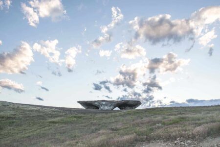 Domo. Tippet Rise Art Center. Ensamble Studio. Paisajes artificiales. Land Art | ensamble studio_structures of landscape_domo_08_completed_9991