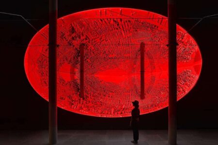 Egg. The XI Gallery NYC. Es Devlin | es_devlin_xi_egg_2018_02