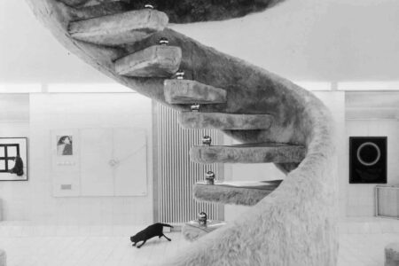Escalera de la casa 'Lo scarabeo sotto la foglia' de Nanda Vigo y Gio Ponti. Diseñadora italiana Nanda Vigo | escalera de la casa lo scarabeo sotto la foglia de vigo y ponti escalera de la casa lo scarabeo sotto la foglia 1965 68 de vigo y ponti