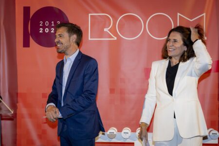 Juan Mellen (Director de Design Institute of Spain) y Paloma Gómez Marín (Directora de Open House Madrid). Presentadores de la gala de los Premios ROOM | fiesta_10a_room14