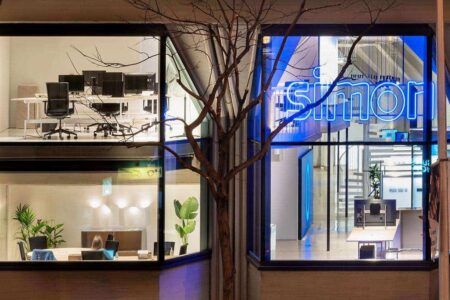 Showroom Simon Electric Madrid. Edificio de Fernando HIgueras | showroom simon madrid 2022 12