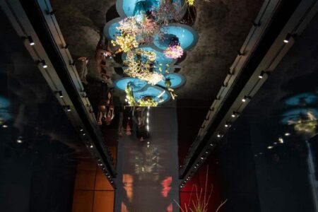 Flower Vase. Blossoming Beauty. Vases crafted by Venini. Homo Faber 2022 | flower vaseblossoming beautyvases crafted by veninihomo faber event 2022 5