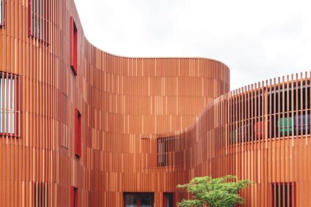 Forfatterhuset Kindergarten. Cobe Architects. Arquitectura danesa | forfatterhuset kindergarten_05_credit rasmus hjortshoj coast