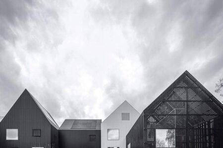 Frederiksvej Kindergarten. Cobe Architects. Arquitectura danesa | frederiksvej kindergarten_02_credit rasmus hjortshoj coast studio trazado