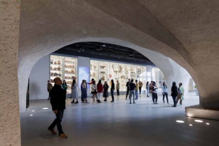 Museo Americano de Historia Natural, Jeanne Gang, Richard Gilder Center, Manhattan | gildercenter_collectionscorefirstfloor_ciwan baan