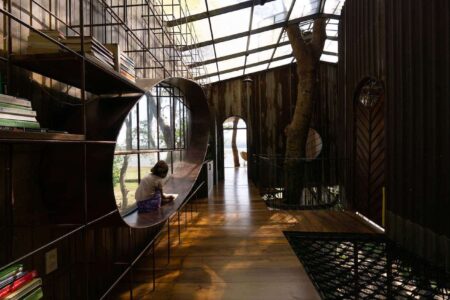 Tree House by the Lake. H2 | h2 1