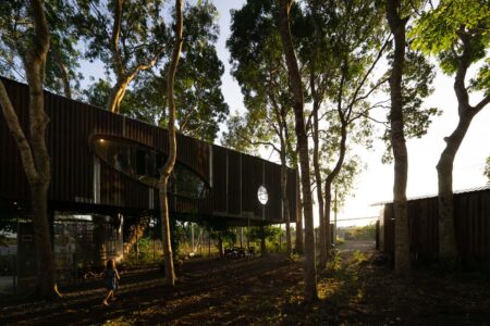 Tree House by the Lake. H2 | h2 29