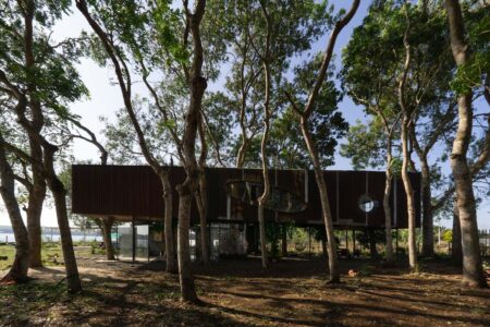 Tree House by the Lake. H2 | h2 3