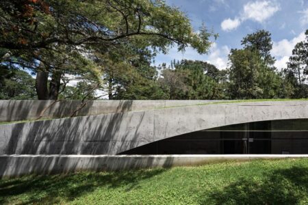 Casa cueva. Casa enterrada. HW Studio | hw studio roomdiseno4