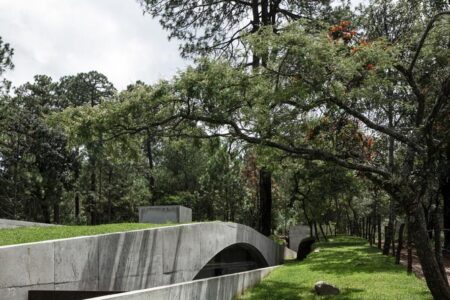 Casa cueva. Casa enterrada. HW Studio | hw studio roomdiseno5