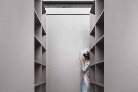 Agujeros negros. Haydon Beauty. Tomshi and Associates | haydon27