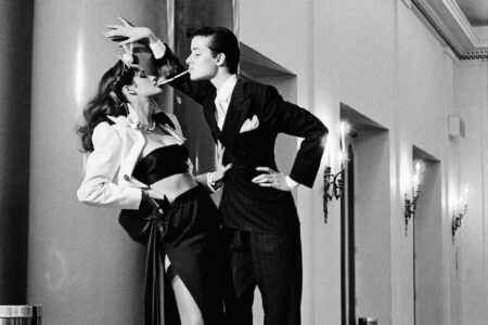 Helmut Newton. fotografía de moda. galería FotoNostrum | helmut newton roomdiseno