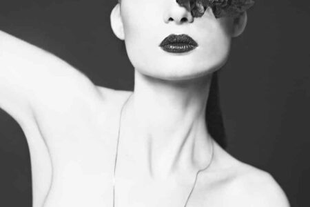 Helmut Newton. fotografía de moda. galería FotoNostrum | helmut newton roomdiseno10
