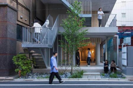 Mount Fuji Architects Studio. escaleras en la fachada. Hotel Siro | hotel siro room diseno5