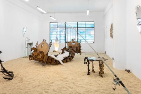 Vista instalación. Underblue. Casa Antillón. Mayrit 2022. Foto: Luis San Gregrorio | installation view photo_ luis san gregrorio