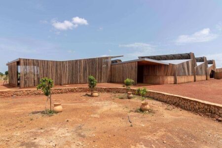 Instituto de Tecnología de Burkina en Koudougou. Diébédo Francis Kéré. Premio Pritzker 2022Instituto de Tecnología de Burkina en Koudougou. Diébédo Francis Kéré. Premio Pritzker 2022 | instituto_ tecnologia francis_kere roomdiseno2