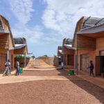 Instituto de Tecnología de Burkina en Koudougou. Diébédo Francis Kéré. Premio Pritzker 2022 | instituto_ tecnologia francis_kere roomdiseno7
