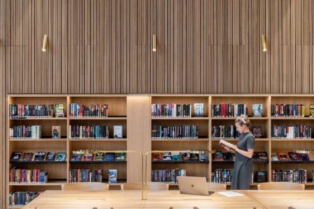 Kirkkonummi Library. JKMM Architects. Biblioteca contemporánea | jkmm architects kirkkonummi library pauliina salonen5
