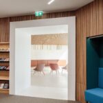Kirkkonummi Library. JKMM Architects. Biblioteca contemporánea | jkmm arkkitehdit 20201001 kirkkonummen kirjasto 5