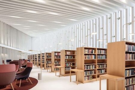 Kirkkonummi Library. JKMM Architects. Biblioteca contemporánea | jkmm arkkitehdit 20201001 kirkkonummen kirjasto 6
