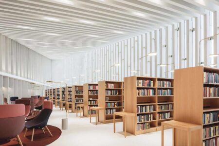 Kirkkonummi Library. JKMM Architects. Arquitectura nórdica | jkmm arkkitehdit 20201001 kirkkonummen kirjasto 3