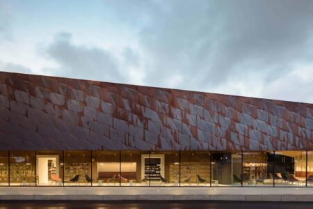 Kirkkonummi Library. JKMM Architects. Arquitectura nórdica | jkmm arkkitehdit 20201001 kirkkonummen kirjasto 4