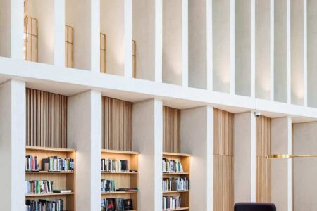 Kirkkonummi Library. JKMM Architects. Biblioteca contemporánea | jkmm arkkitehdit 20201001 kirkkonummen kirjasto 9