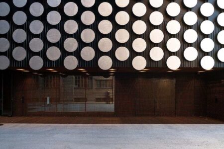 Dance House. caja escénica. JKMM Architects | jkmm architects tanssin talo peter vuorenrinne 31