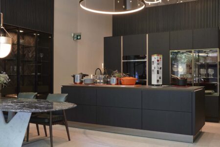 Juli Capella. Iconno. Exposición de diseño cocina | juli_capella iconno roomdiseno2