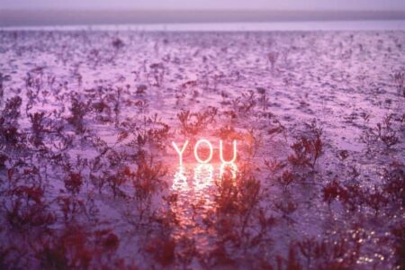 artista coreana. Jung Lee. Neon Art. Frases en neon | jung lee roomdiseno7