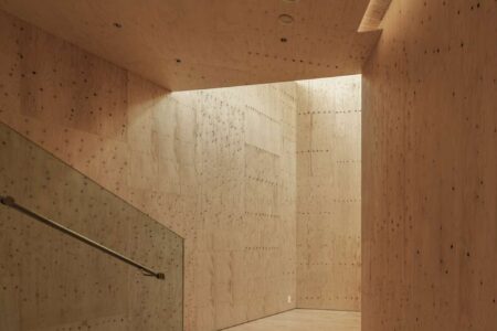 Kengo Kuma. triángulo irregular. arquitectura imposible. centro de artes | kengo kuma8 2