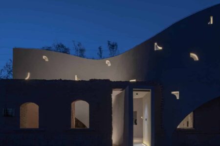 Atelier Xi. edificio de hormigón | library_in_ruins__zhang_chao_17