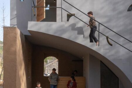 Atelier Xi. edificio de hormigón | library_in_ruins__zhang_chao_6