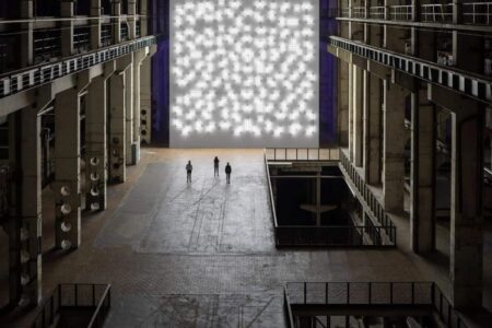 Robert Irwin. Light and Space. Brutalismo. Kraftwerk Berlin | light and space roomdiseno1