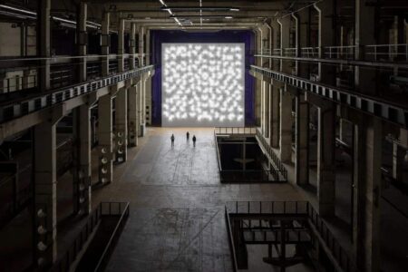 Robert Irwin. Light and Space. Brutalismo. Kraftwerk Berlin | light and space roomdiseno3