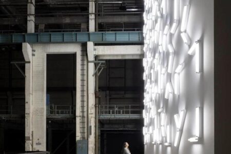 Robert Irwin. Light and Space. Brutalismo. Kraftwerk Berlin | light and space roomdiseno6