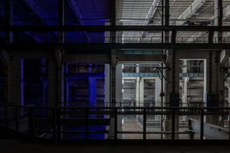 Robert Irwin. Light and Space. Brutalismo. Kraftwerk Berlin | light and space roomdiseno8