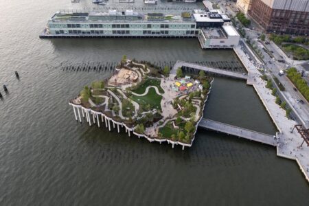 Little Island. Heatherwick Studio. Arquitectura en Nueva York. Paisajismo urbano | little_island heatherwick_studio timothy_schenck roomdiseno21