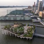 Little Island. Heatherwick Studio. Arquitectura en Nueva York. Paisajismo urbano | little_island heatherwick_studio timothy_schenck roomdiseno22