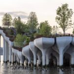 Little Island. Heatherwick Studio. Arquitectura en Nueva York. Paisajismo urbano | little_island heatherwick_studio timothy_schenck roomdiseno27
