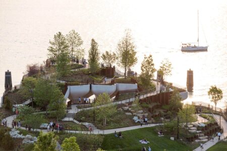 Little Island. Heatherwick Studio. Arquitectura en Nueva York. Paisajismo urbano | little_island heatherwick_studio timothy_schenck roomdiseno3