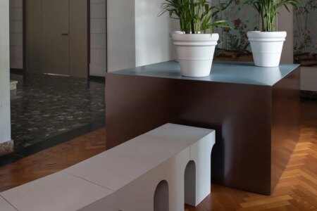 Lounge. Returning to Villa Casa Bianca. Broadview Group