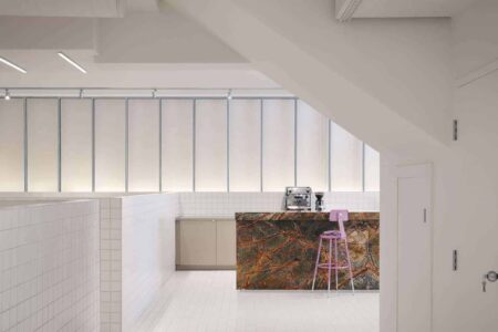 Oficina coworking. M.A.D Collective. Ivy Studio | m a d by ivy studio gco photo %c2%ac alex lesage 4