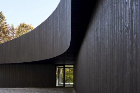 Garaje, MEV House, Jean Verville, Luis Barragán | mev house1