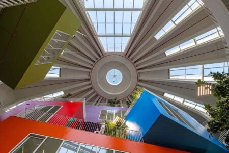 MVRDV, pirámide brutalista, Albania | mvrdv17