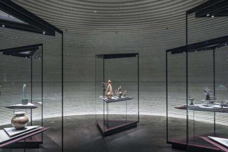 Mario Cucinella. arte etrusco. palacio de Milán | mario cucinella12