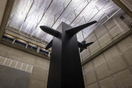Maurizio Cattelan. Pirelli HangarBicocca | maurizio_cattelan pirelli_hangarbicocca roomdiseno16